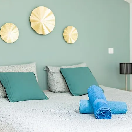 Le Grand Jany Spacious T4 With Terrace דירה