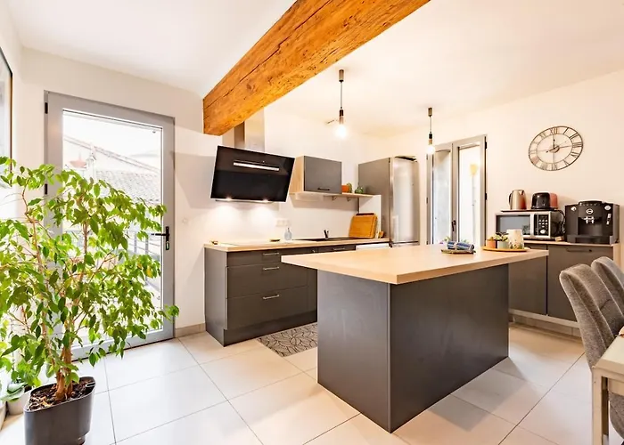 Διαμέρισμα Le Grand Jany Spacious T4 With Terrace